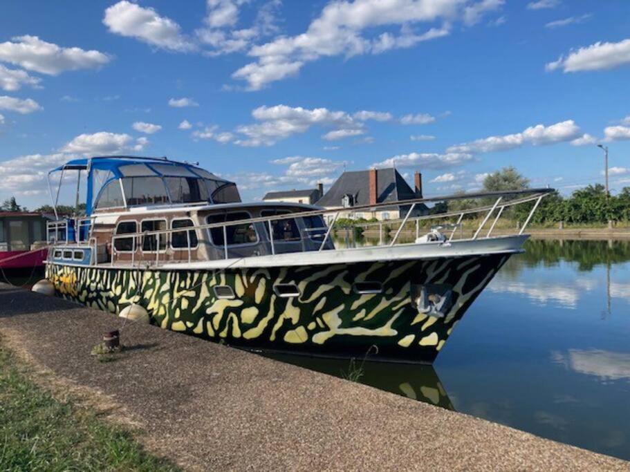 Bateau nuit insolite Region Centre Marseilles les Aubigny