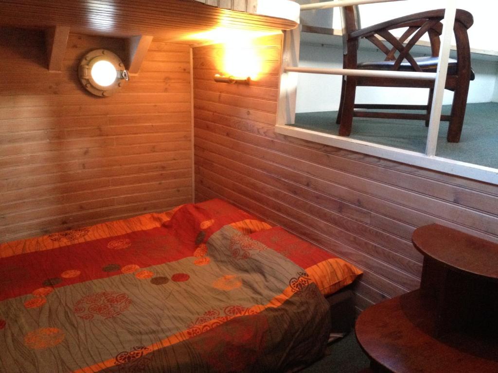 Boat For Guest nuit insolite Ile de France Issy les Moulineaux 6
