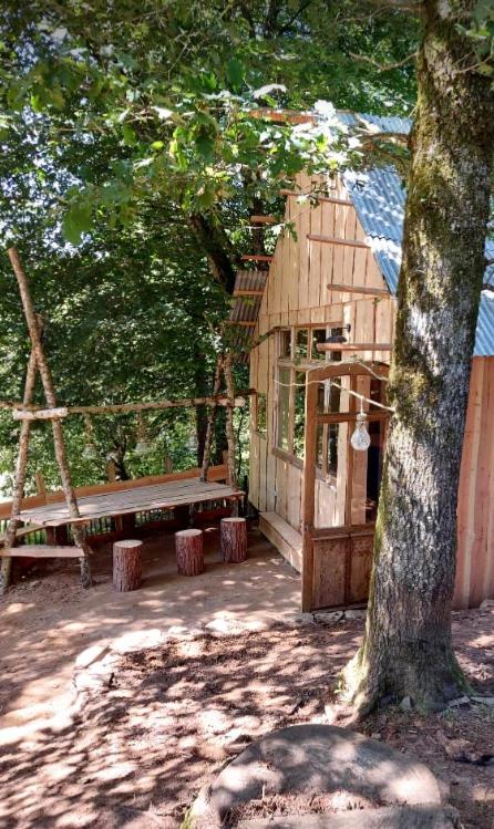 Cabane Salamandre nuit insolite Limousin Saint Eloy les Tuileries 16