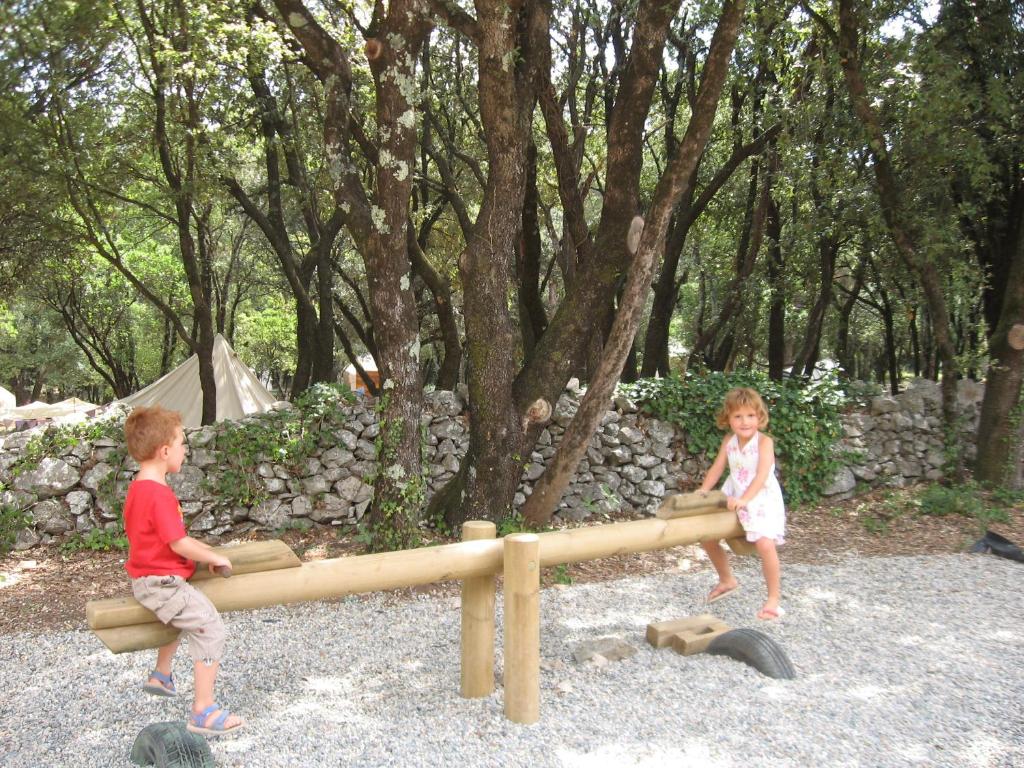 Camping Mille Etoiles nuit insolite Rhone Alpes Labastide de Virac 18