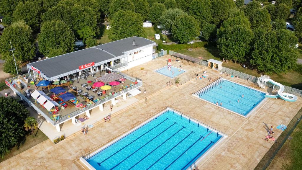 Camping de Thoissey nuit insolite Bourgogne Thoissey