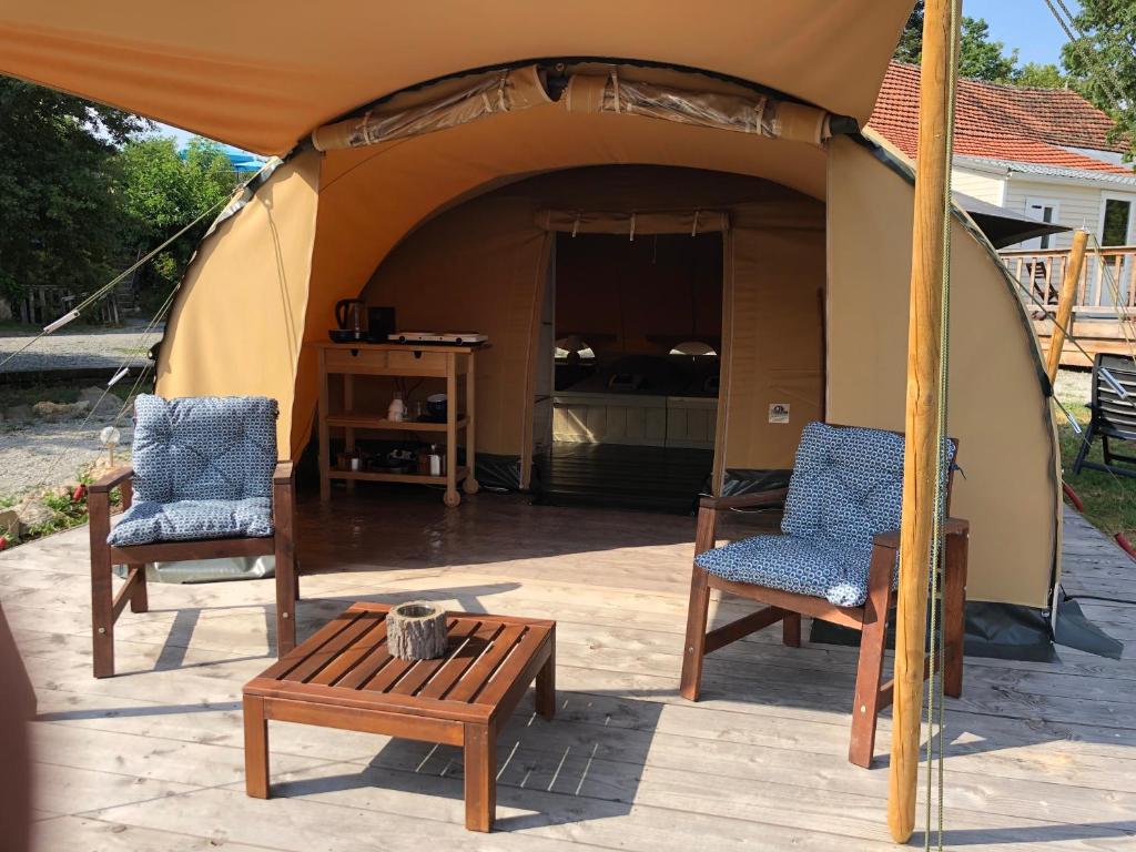 Glamping Resort Bousset nuit insolite Bourgogne Chiddes 10