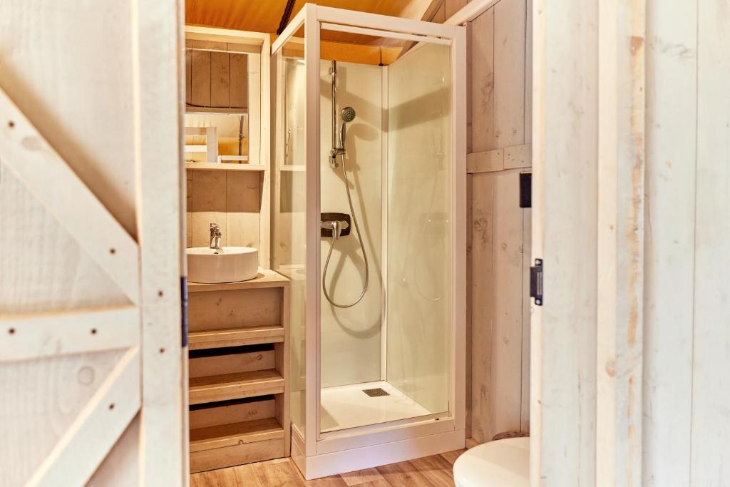 Glamping Saint Thome nuit insolite Rhone Alpes Saint Thome 10