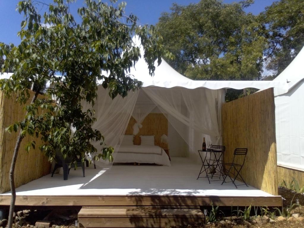 Glamping at Seraphins nuit insolite Languedoc Roussillon Navacelles 18