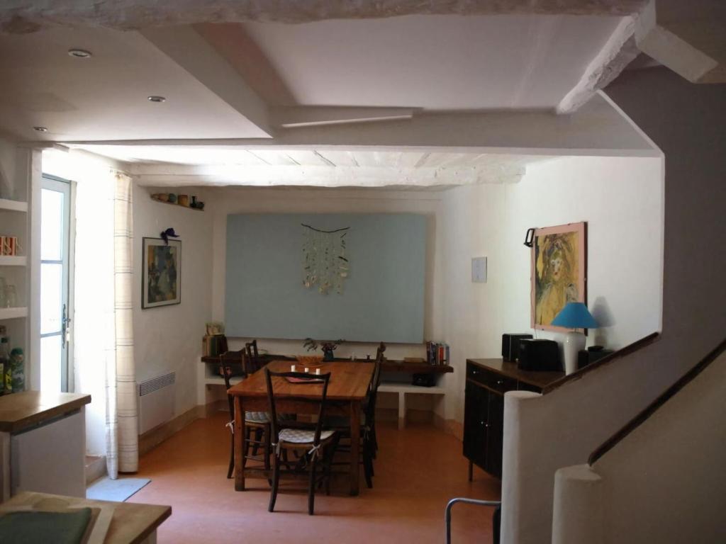 Lo Cantou Comfortable holiday residence nuit insolite Languedoc Roussillon Camplong dʼAude 2