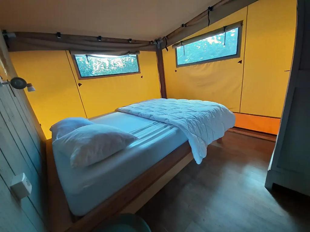 Lodge Nature a Vigeois nuit insolite Region non trouvee Ville non trouvee 1