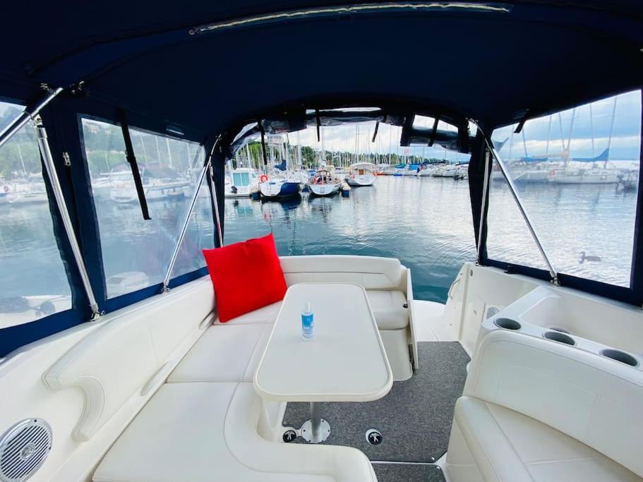Loveboat nuit insolite Rhone Alpes Thonon les Bains 4