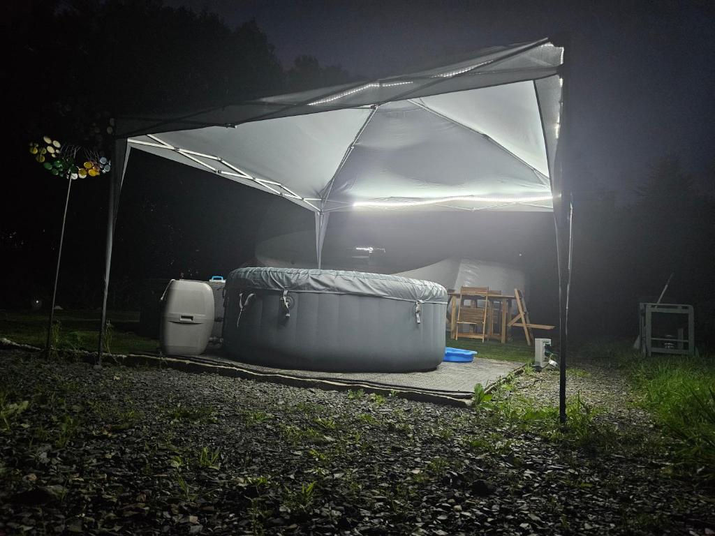 Nuit insolite dans une bulle avec jacuzzi privatif nuit insolite Region non trouvee Ville non trouvee 7