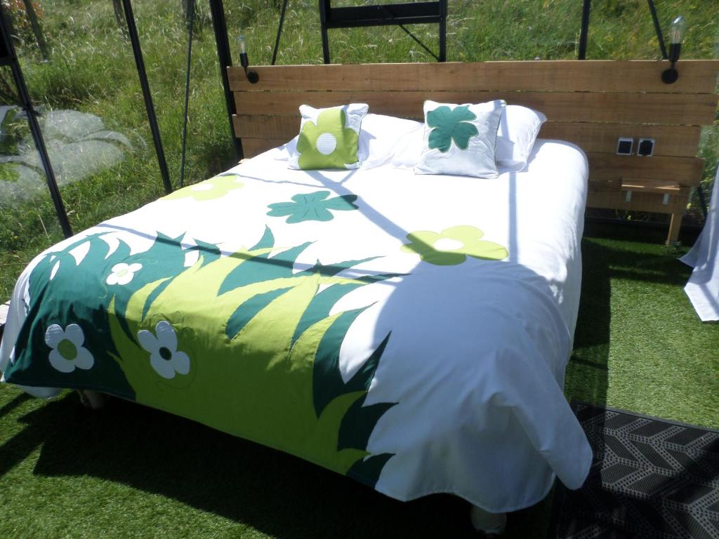 Nuits Dy Cimes Nuit Insolite Bulle SPA nuit insolite Rhone Alpes Jaunac 18