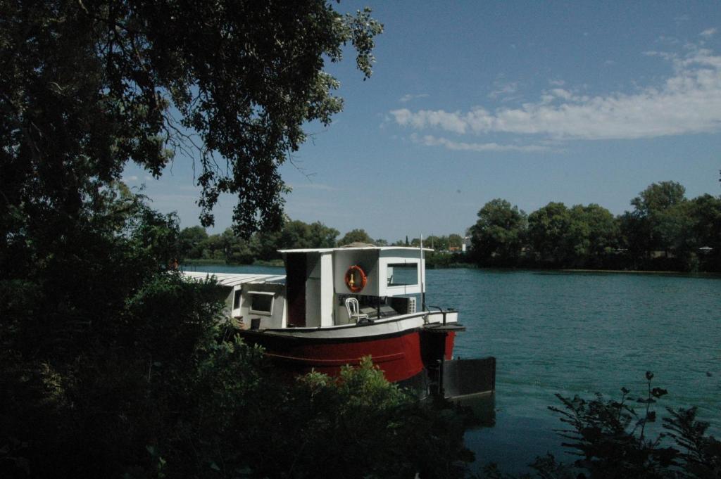 Peniche Espoir nuit insolite Provence Alpes Cote dAzur Avignon