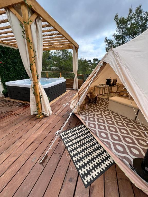 Tente Lodge spa MFG chez CC nuit insolite Provence Alpes Cote dAzur Cantaron 15