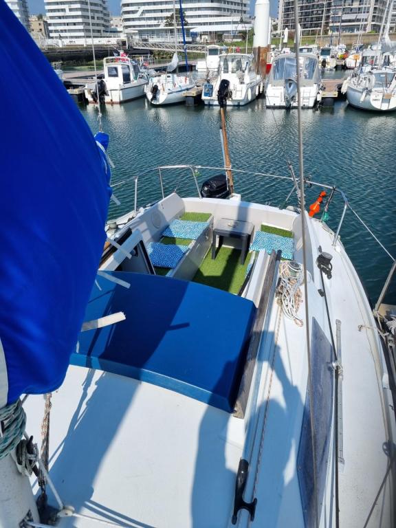 VOILIER AU SOLEIL LEVANT nuit insolite Normandie Le Havre 13