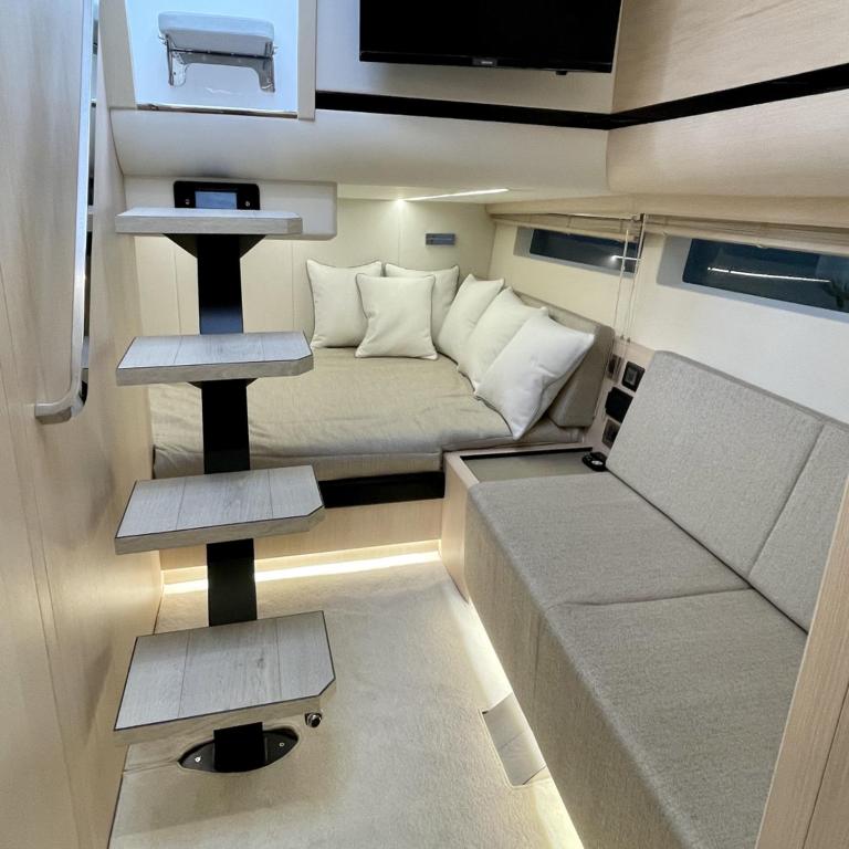 Yacht Med 42 nuit insolite Provence Alpes Cote dAzur Marseille 2