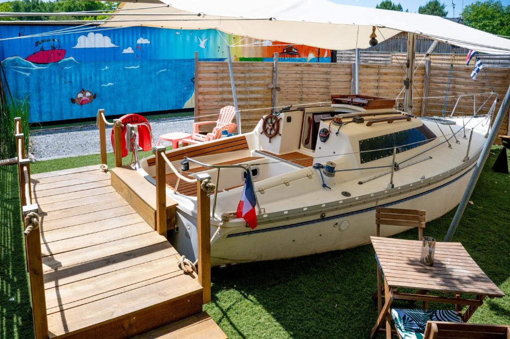 bateau voilier insolite avec jacuzzi privatif nuit insolite Aquitaine La Teste de Buch 11