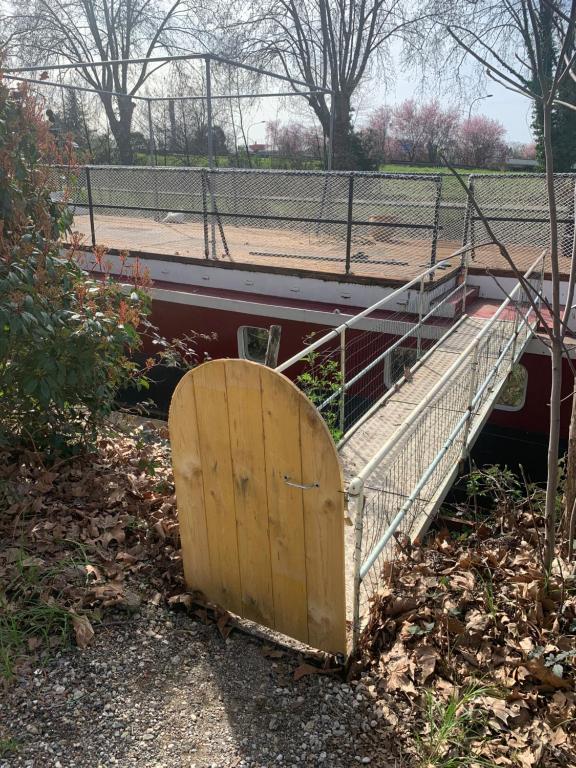 logement insolite dans peniche un air de vacances nuit insolite Midi Pyrenees Toulouse 12